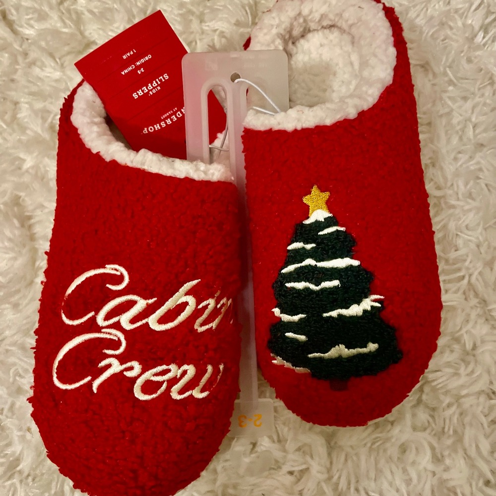 Wonderkids Red Cabin Crew‎ Christmas Slippers Kids Size 2-3